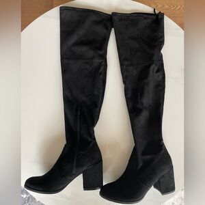 Unisa Women’s Quesia Unquinnie Over Knee Boot Black Size 8M boot shaft Soft